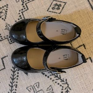Baby Gap Patent Leather Mary Jane’s Size 6